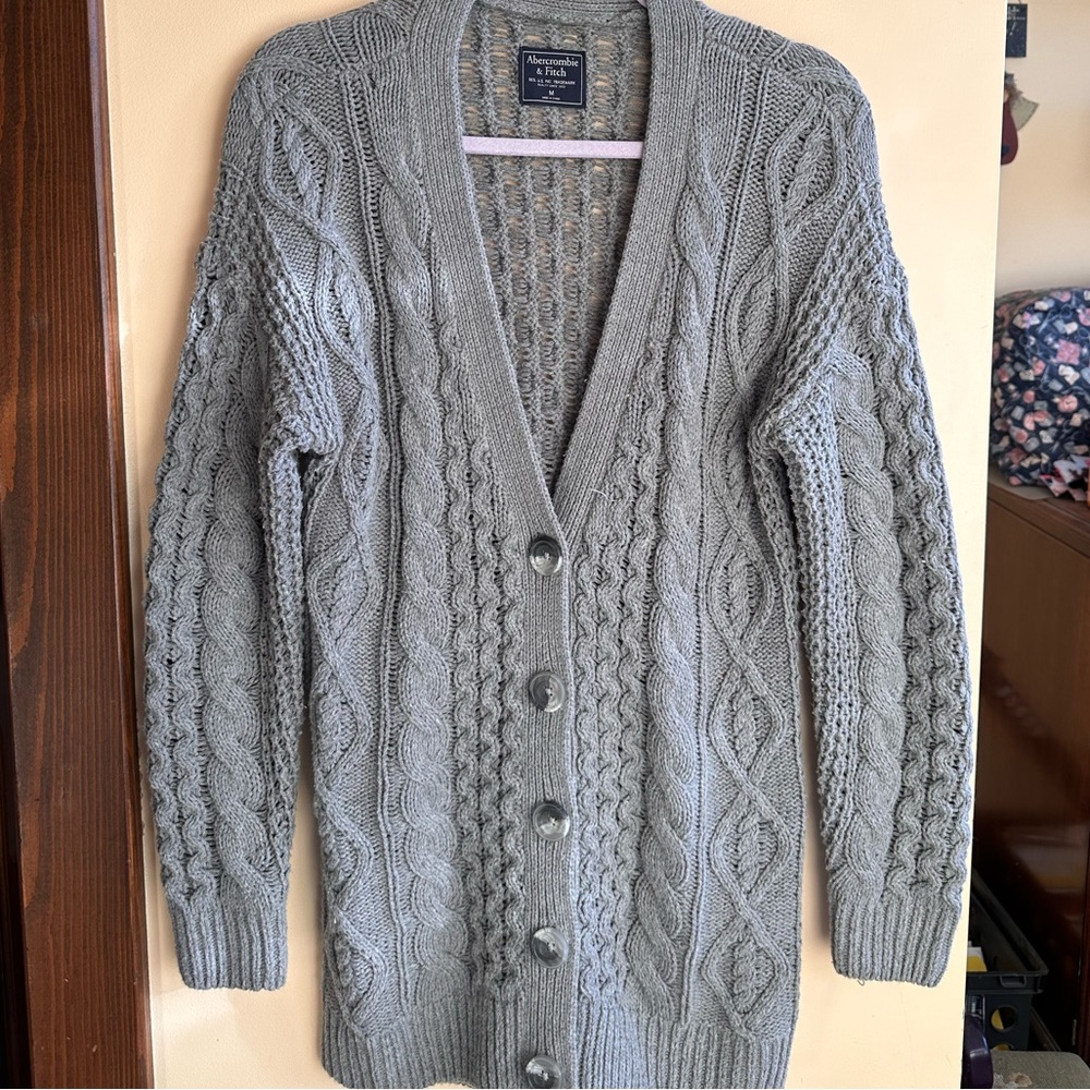 Abercrombie & Fitch knit button down sweater